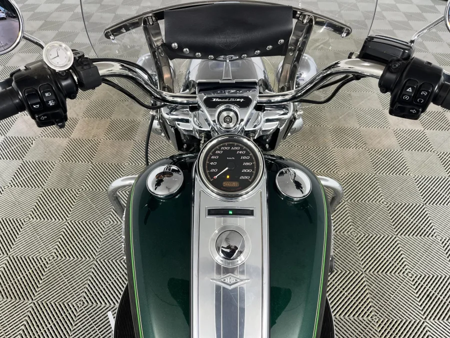 Used 2018 Harley Davidson Touring Road King Classic - WeBuyCars Silverlakes