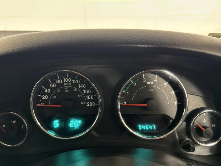 Used 2015 Jeep Wrangler 3.6L Rubicon X - WeBuyCars Midstream