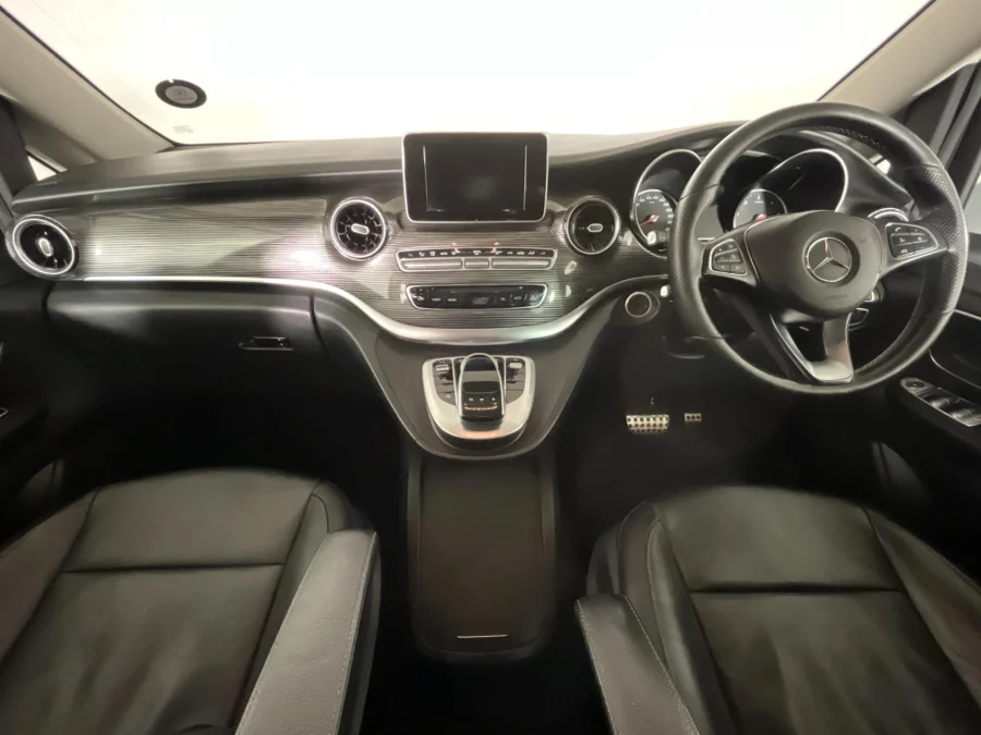 Used 2020 Mercedes-Benz V-Class V250d Avantgarde AMG Line - WeBuyCars The Dome