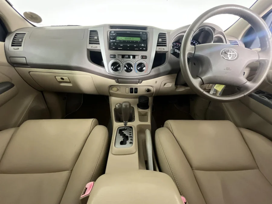 Used 2007 Toyota Fortuner V6 4.0 4x4 auto - WeBuyCars Riverhorse