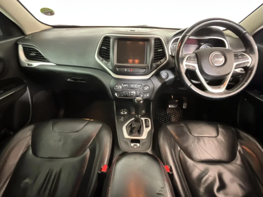 Used 2014 Jeep Cherokee 3.2L 4x4 Trailhawk - WeBuyCars JHB South