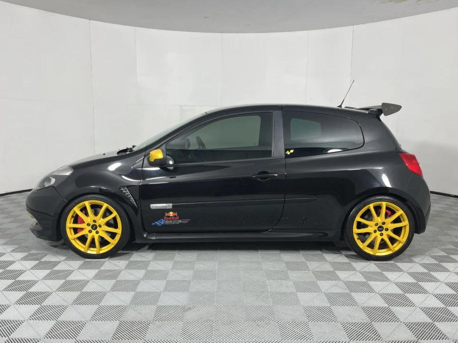 Used 2012 Renault Clio RS Red Bull Racing RB7 - WeBuyCars Gqeberha Used 2012 Renault Clio RS Red Bull Racing RB7 - WeBuyCars Gqeberha