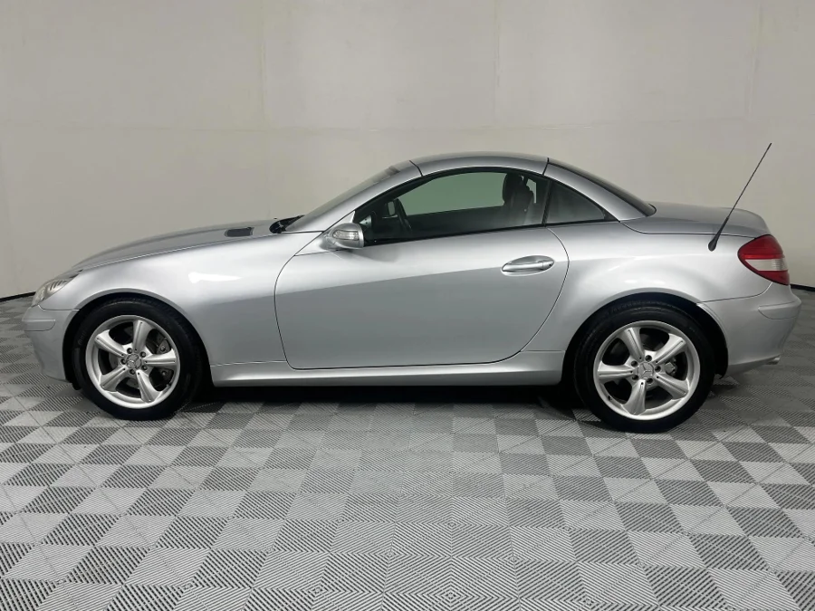Used 2006 Mercedes-Benz SLK SLK350 - WeBuyCars The Dome