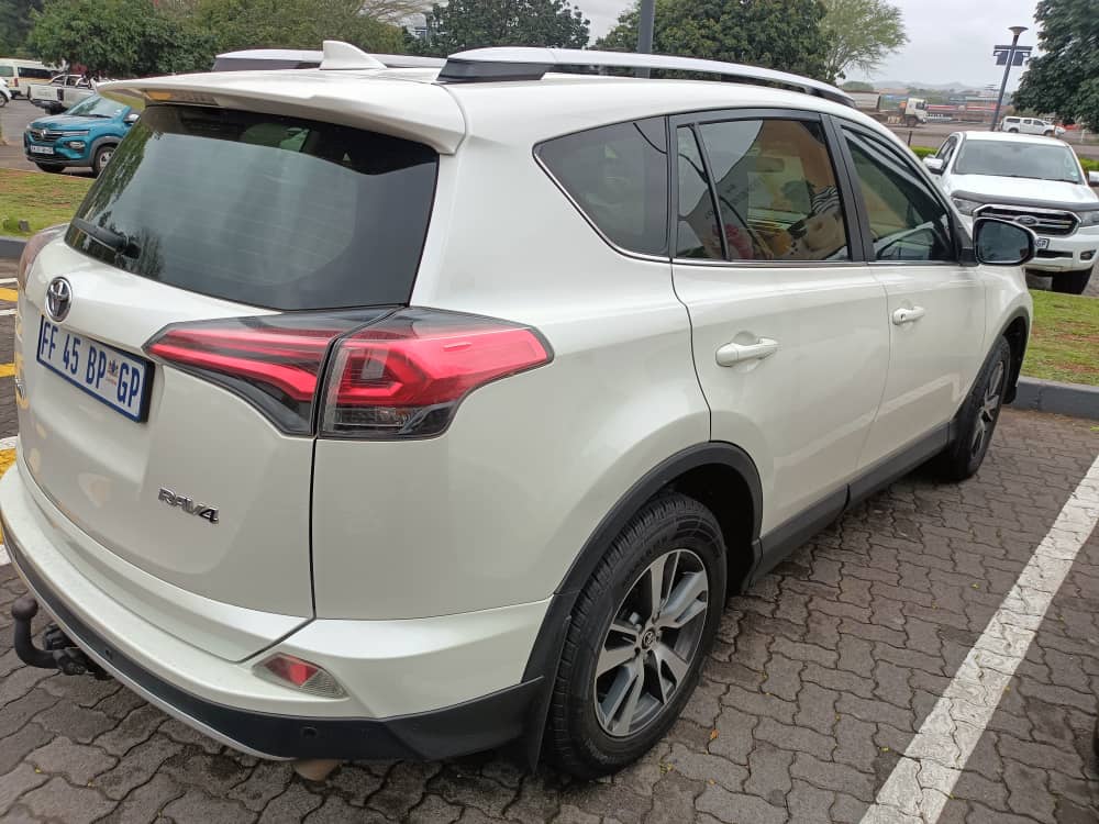 Used 2017 Toyota RAV4 2.0 GX auto