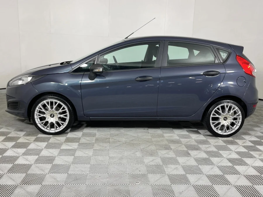 Used 2015 Ford Fiesta 5-door 1.0T Ambiente auto - WeBuyCars The Dome