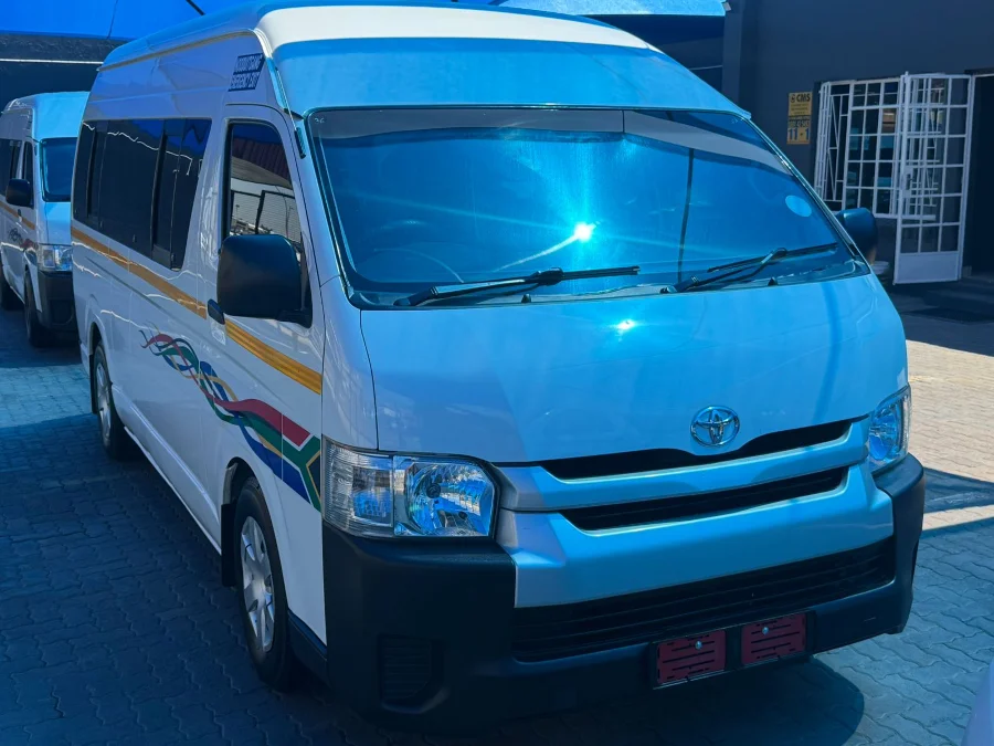 Used 2021 Toyota Hiace 2.5D-4D Ses-fikile 16-seater - Khensani Imports And Exports