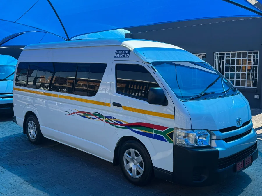 Used 2021 Toyota Hiace 2.5D-4D Ses-fikile 16-seater - Khensani Imports And Exports