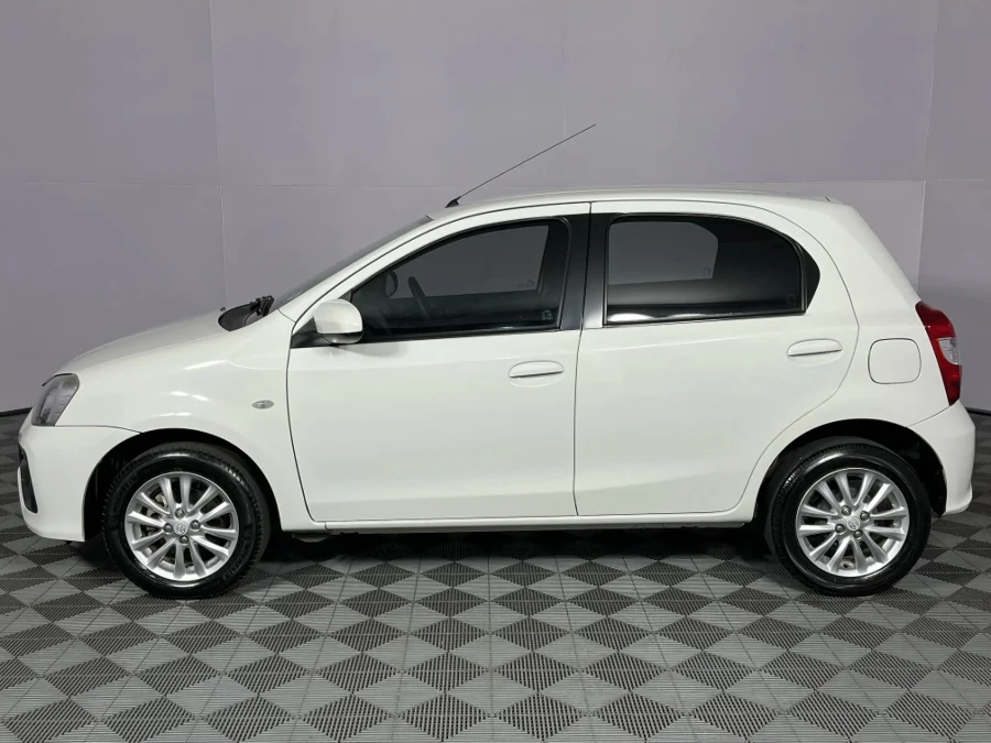 Used 2020 Toyota Etios hatch 1.5 Sprint - WeBuyCars Rustenburg
