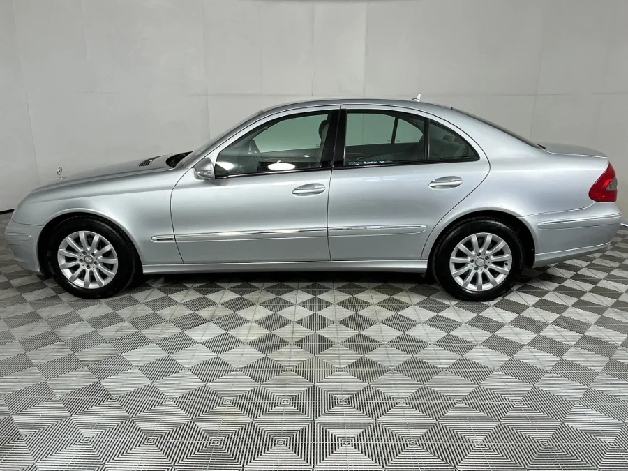 Used 2009 Mercedes-Benz E-Class E200 Kompressor Elegance - WeBuyCars George