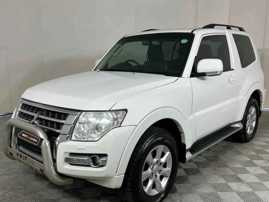 Used 2016 Mitsubishi Pajero 3-door 3.2DI-D GLS Pajero Legend Limited Edition 100 - WeBuyCars George Used 2016 Mitsubishi Pajero 3-door 3.2DI-D GLS Pajero Legend Limited Edition 100 - WeBuyCars George