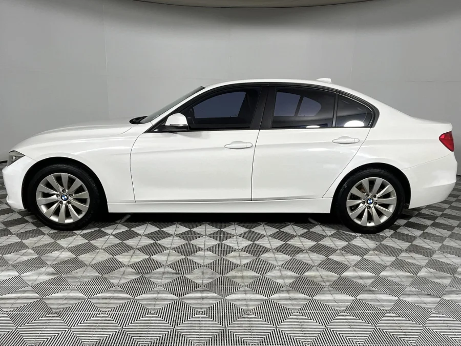 Used 2015 BMW 3 Series 320i sports-auto - WeBuyCars George Used 2015 BMW 3 Series 320i sports-auto - WeBuyCars George