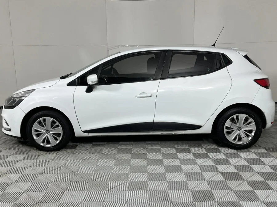 Used 2019 Renault Clio 66kW turbo Authentique - WeBuycars East London