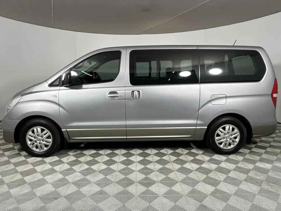 Used 2017 Hyundai H-1 2.5VGTi bus Elite 9-seater - WeBuyCars Richmond