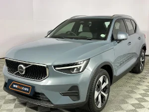 Used 2023 Volvo XC40 B4 Essential