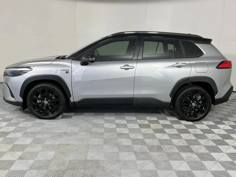 Used 2024 Toyota Corolla Cross 1.8 Hybrid GR-Sport - WeBuyCars Mbombela