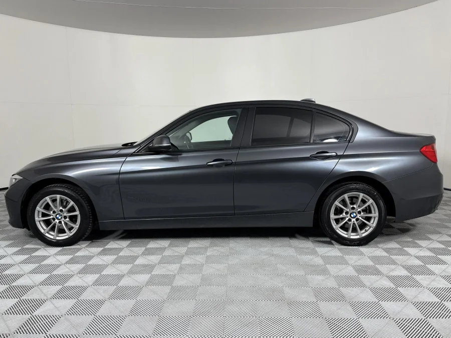 Used 2013 BMW 3 Series 320i sports-auto - WeBuyCars Vereeniging Used 2013 BMW 3 Series 320i sports-auto - WeBuyCars Vereeniging