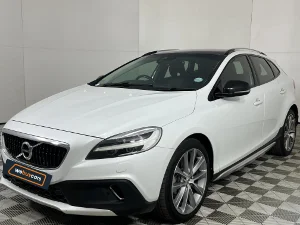 Used 2018 Volvo V40 Cross Country D3 Momentum