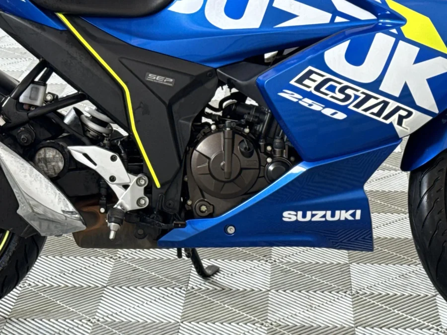 Used 2022 Suzuki GSX 250 F - WeBuyCars Midstream