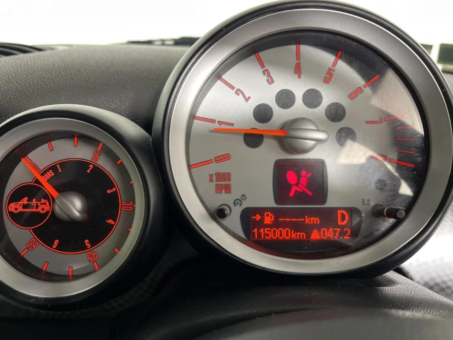 Used 2010 MINI Convertible Cooper S Convertible steptronic - WeBuyCars The Dome