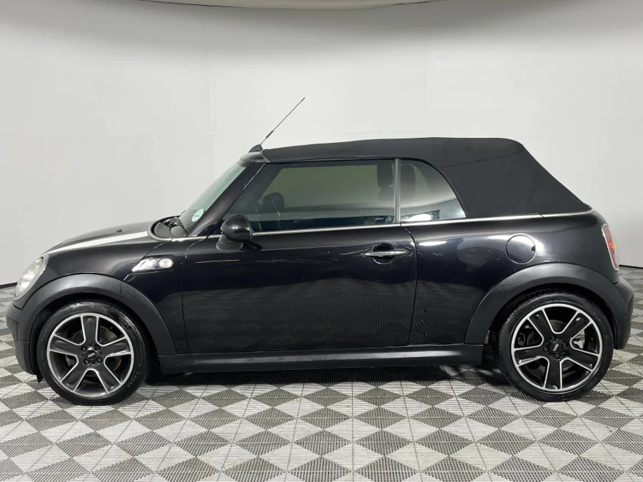 Used 2010 MINI Convertible Cooper S Convertible steptronic - WeBuyCars The Dome