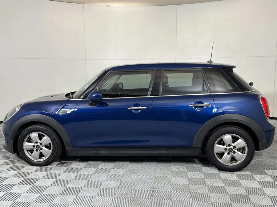 Used 2018 MINI Hatch One Hatch 5-door auto - WeBuyCars Midstream Used 2018 MINI Hatch One Hatch 5-door auto - WeBuyCars Midstream