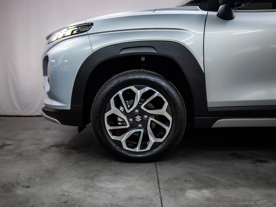 Used 2025 Suzuki Fronx 1.5 GLX manual - Cherry Mahindra West Rand