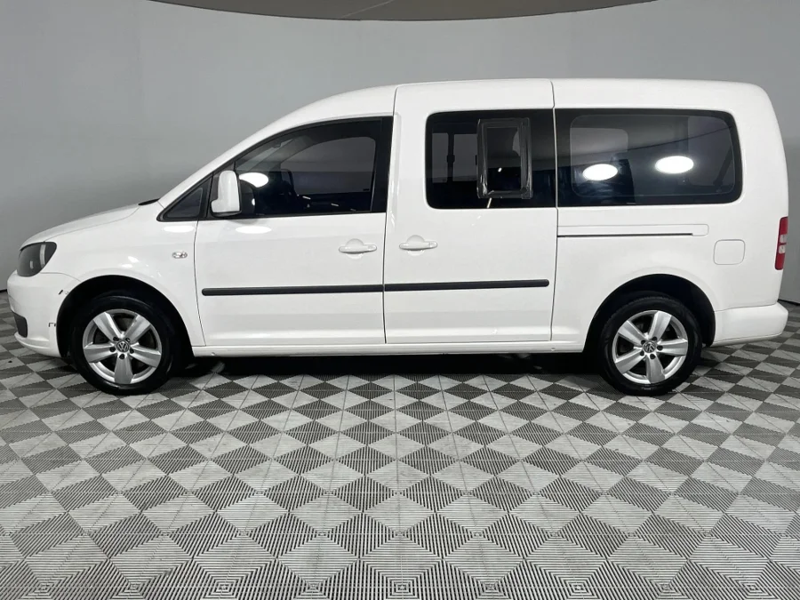 Used 2015 Volkswagen Caddy Maxi 2.0TDI crew bus auto - WeBuyCars Richmond