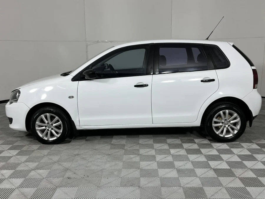 Used 2016 Volkswagen Polo Vivo hatch 1.4 Trendline - WeBuycars East London