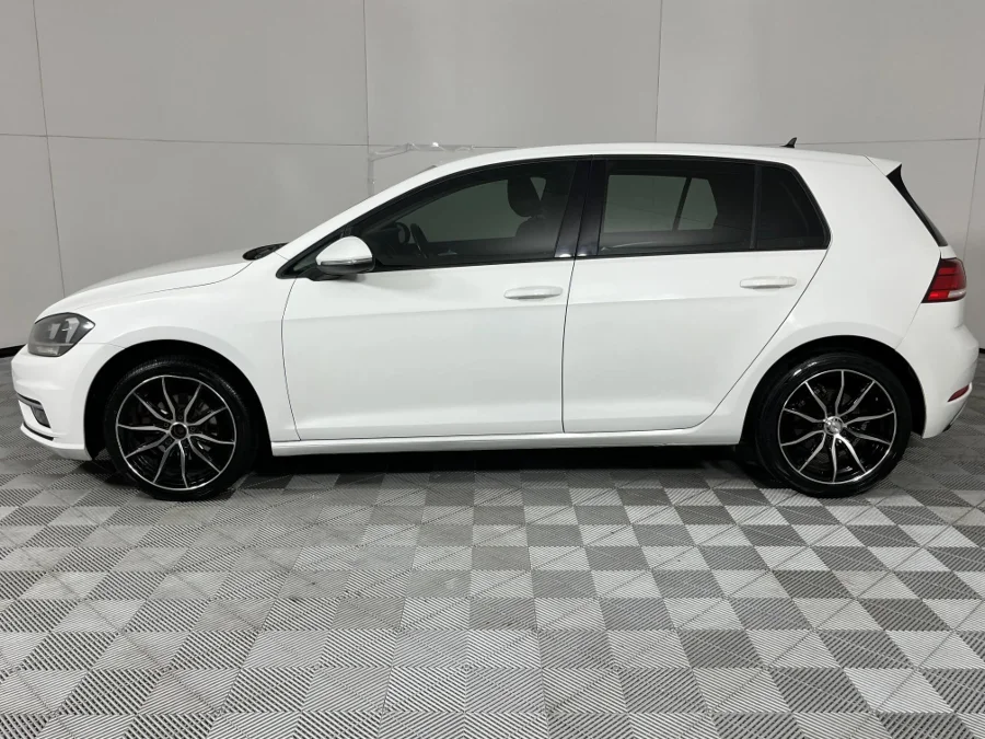Used 2018 Volkswagen Golf 1.0TSI Comfortline - WeBuycars East London Used 2018 Volkswagen Golf 1.0TSI Comfortline - WeBuycars East London