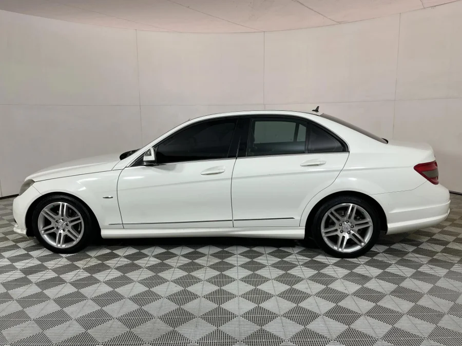 Used 2009 Mercedes-Benz C-Class C220CDI Avantgarde Touchshift - WeBuyCars JHB South