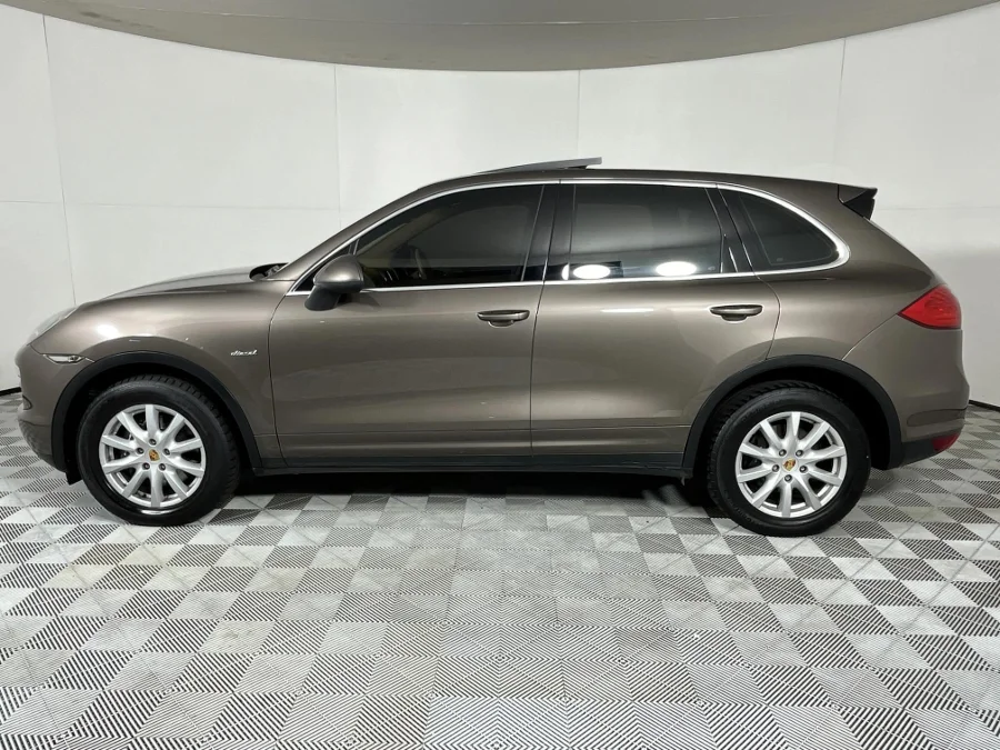 Used 2011 Porsche Cayenne diesel - WeBuyCars The Dome