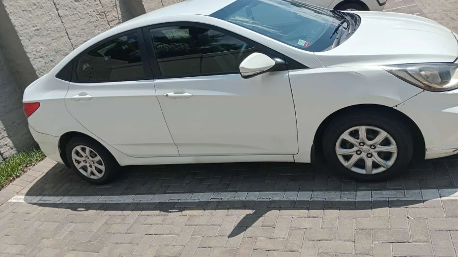 Used 2014 Hyundai Accent sedan 1.6 Fluid - Private Seller Used 2014 Hyundai Accent sedan 1.6 Fluid - Private Seller