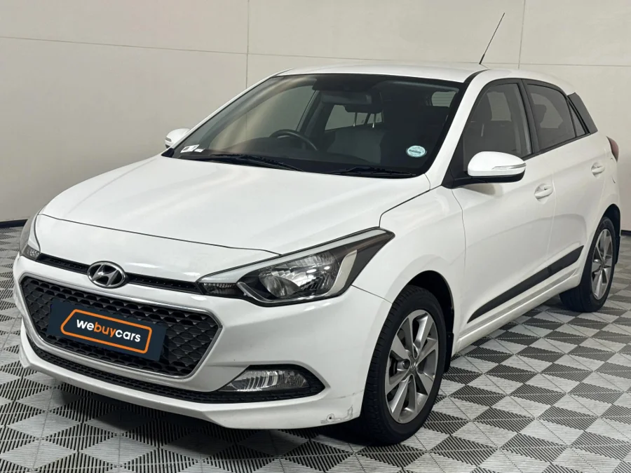 Used 2016 Hyundai i20 1.4 Fluid - WeBuyCars JHB South
