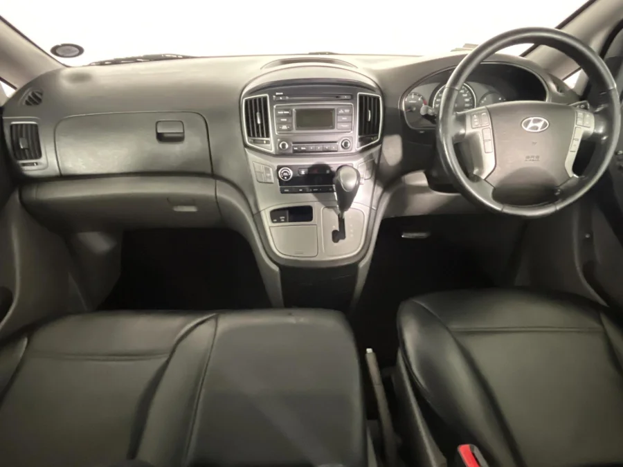 Used 2016 Hyundai H-1 2.5VGTi bus Elite 9-seater - WeBuyCars Silverlakes