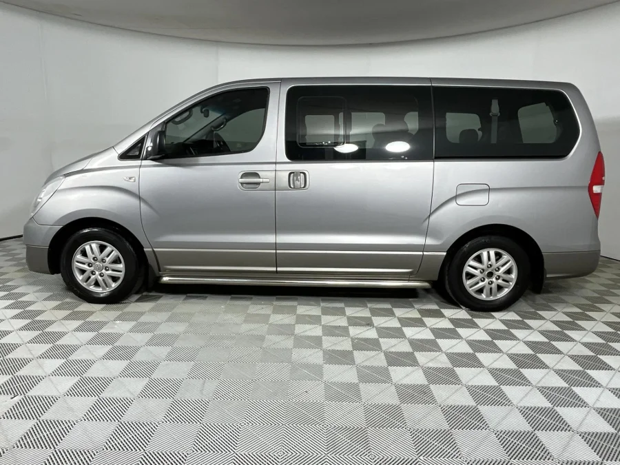 Used 2016 Hyundai H-1 2.5VGTi bus Elite 9-seater - WeBuyCars Silverlakes