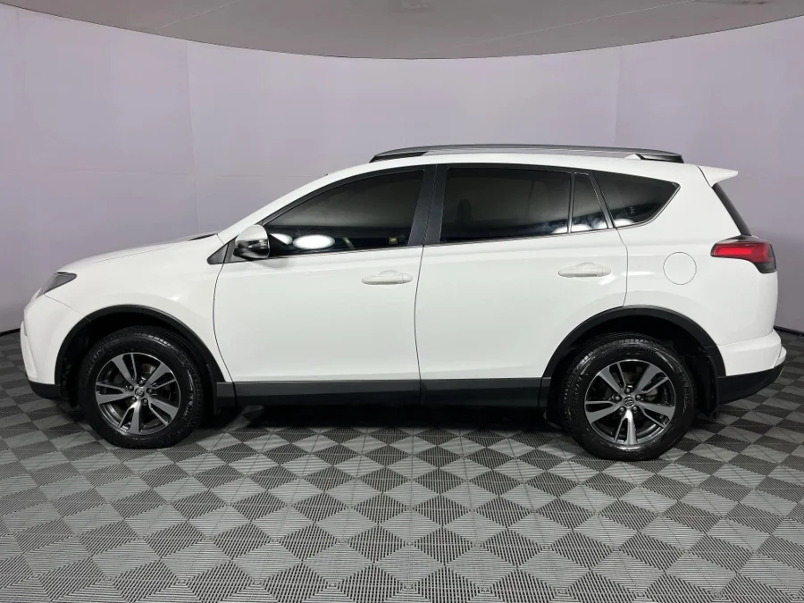 Used 2017 Toyota RAV4 2.0 GX auto - WeBuyCars Rustenburg