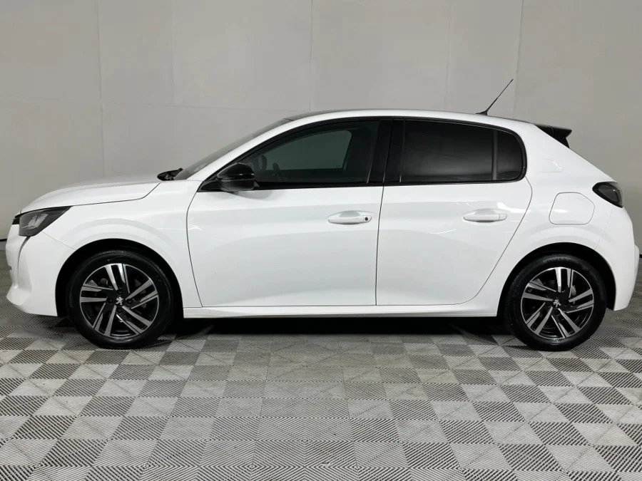 Used 2023 Peugeot 208 1.2T Allure auto - WeBuyCars JHB South