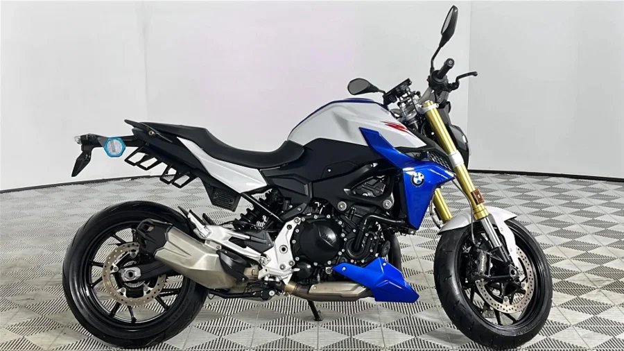 Used 2024 BMW F Series F 900 R - WeBuyCars Richmond