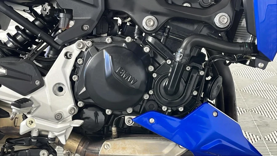 Used 2024 BMW F Series F 900 R - WeBuyCars Richmond