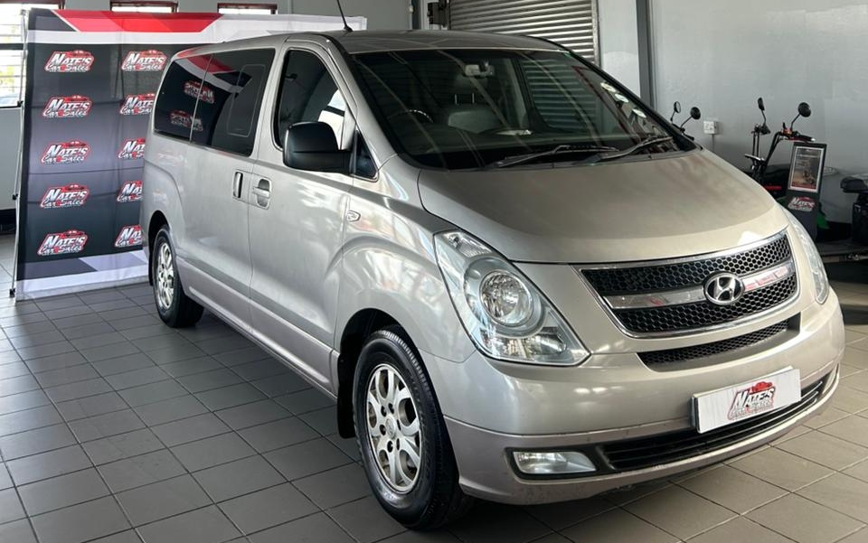 Used 2013 Hyundai H-1 2.4 bus