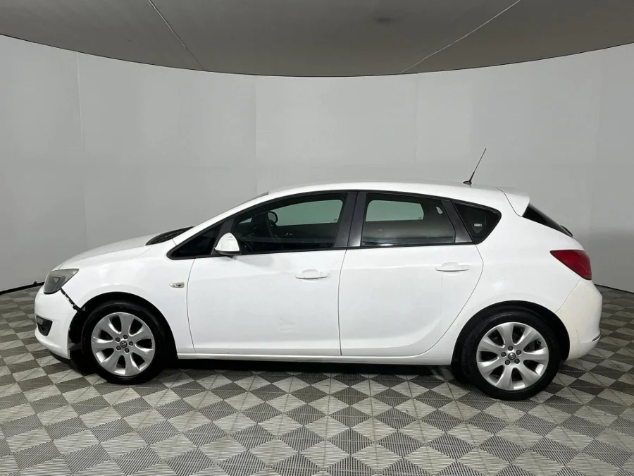 Used 2013 Opel Astra hatch 1.4 Turbo Enjoy Plus - WeBuyCars Richmond Used 2013 Opel Astra hatch 1.4 Turbo Enjoy Plus - WeBuyCars Richmond