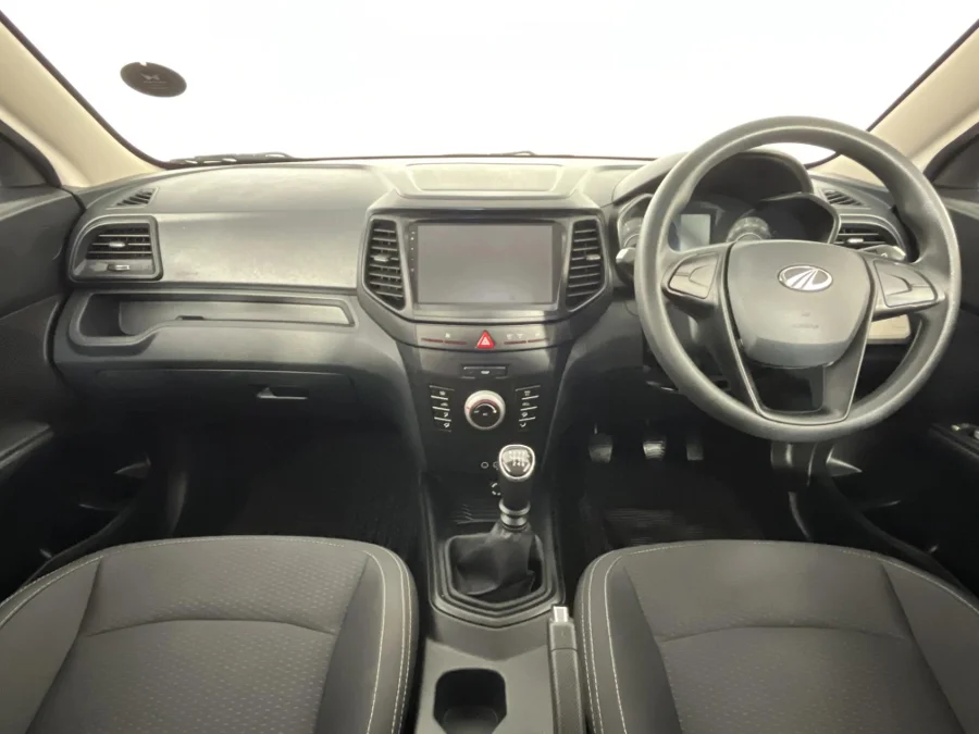 Used 2022 Mahindra XUV300 1.2T W4 SE - WeBuyCars George Used 2022 Mahindra XUV300 1.2T W4 SE - WeBuyCars George