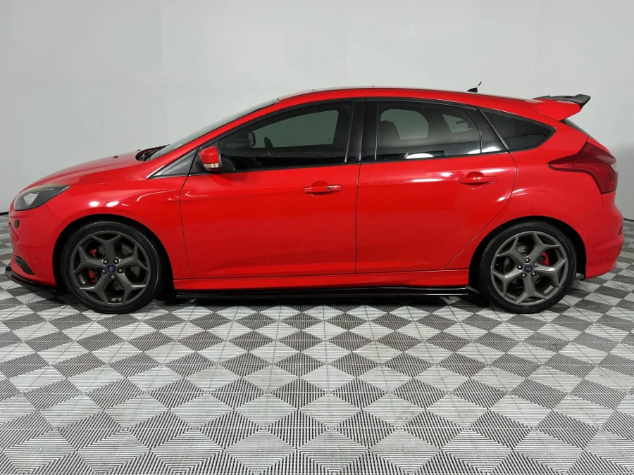 Used 2014 Ford Focus ST 3 - WeBuyCars Gqeberha