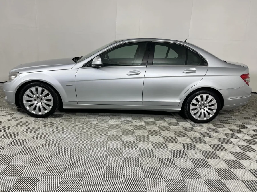 Used 2009 Mercedes-Benz C-Class C200 Kompressor Elegance Touchshift - WeBuyCars The Dome