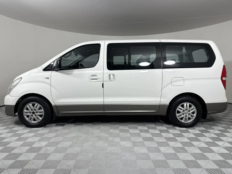 Used 2016 Hyundai H-1 2.5VGTi bus Elite 9-seater - WeBuyCars Vereeniging Used 2016 Hyundai H-1 2.5VGTi bus Elite 9-seater - WeBuyCars Vereeniging