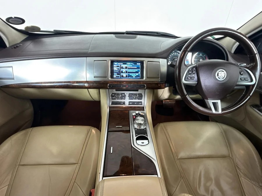 Used 2014 Jaguar XF 3.0D S Premium Luxury - WeBuyCars Midstream Used 2014 Jaguar XF 3.0D S Premium Luxury - WeBuyCars Midstream