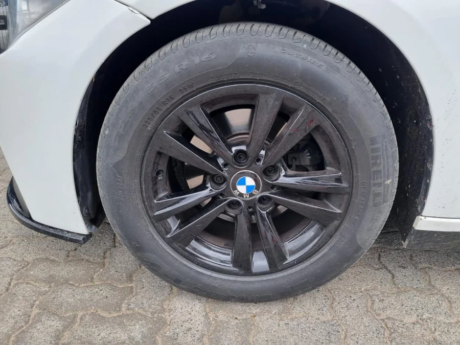 Used 2017 BMW 3 Series 320i M Performance edition auto - Carbase Auto