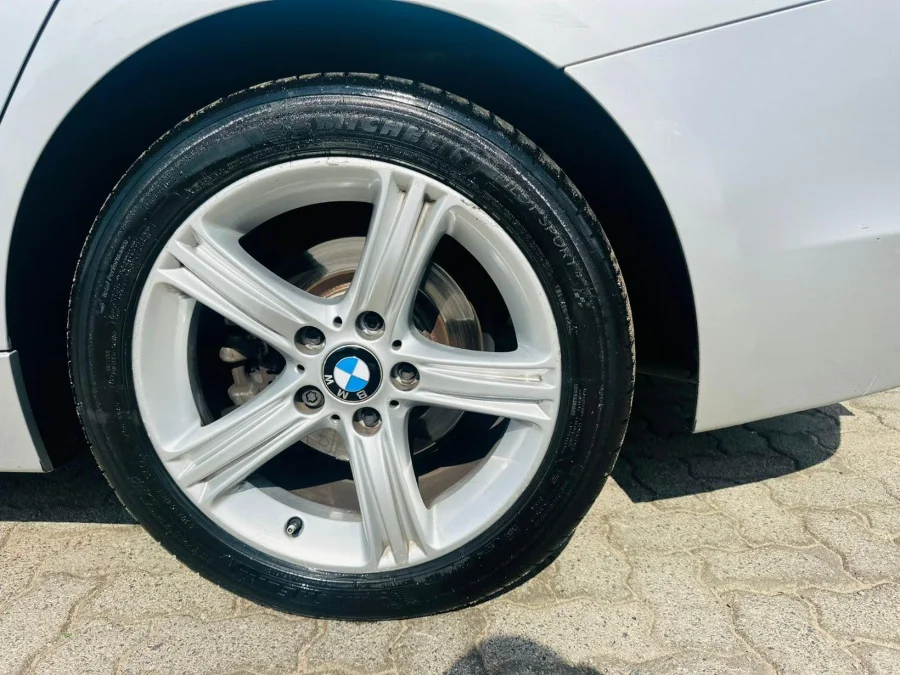 Used 2015 BMW 3 Series 320d Luxury sports-auto - Carbase Auto