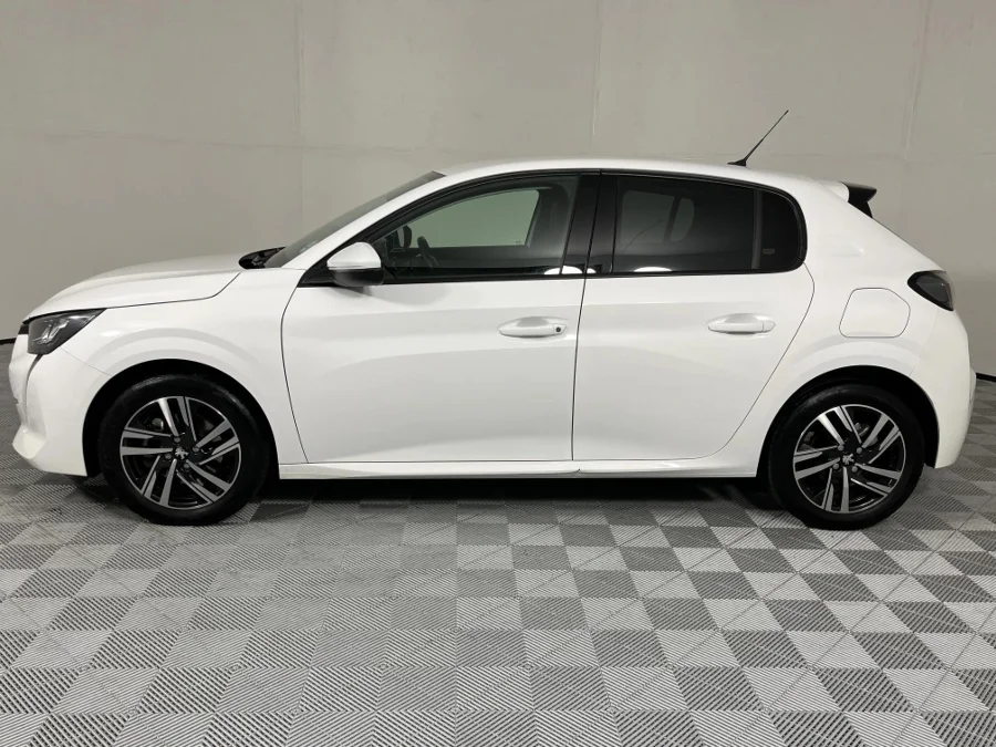 Used 2022 Peugeot 208 1.2T Allure auto - WeBuyCars The Dome