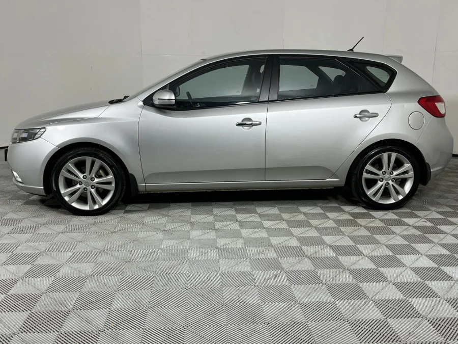 Used 2012 Kia Cerato hatch 2.0 SX auto - WeBuyCars JHB South